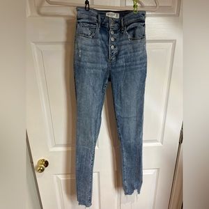 Women’s Abercrombie and Fitch jeans size 24 00L